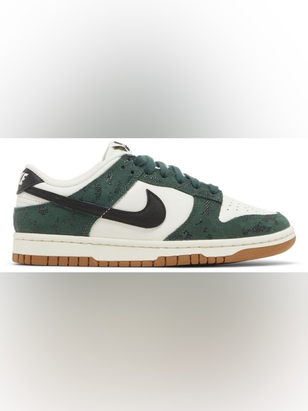 Women’s Nike Dunk Low ‘Green Snake’ 2023 Size 6.5